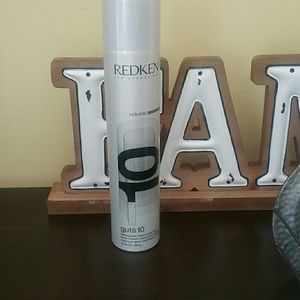 Redken guts 10 Volume Spray Foam